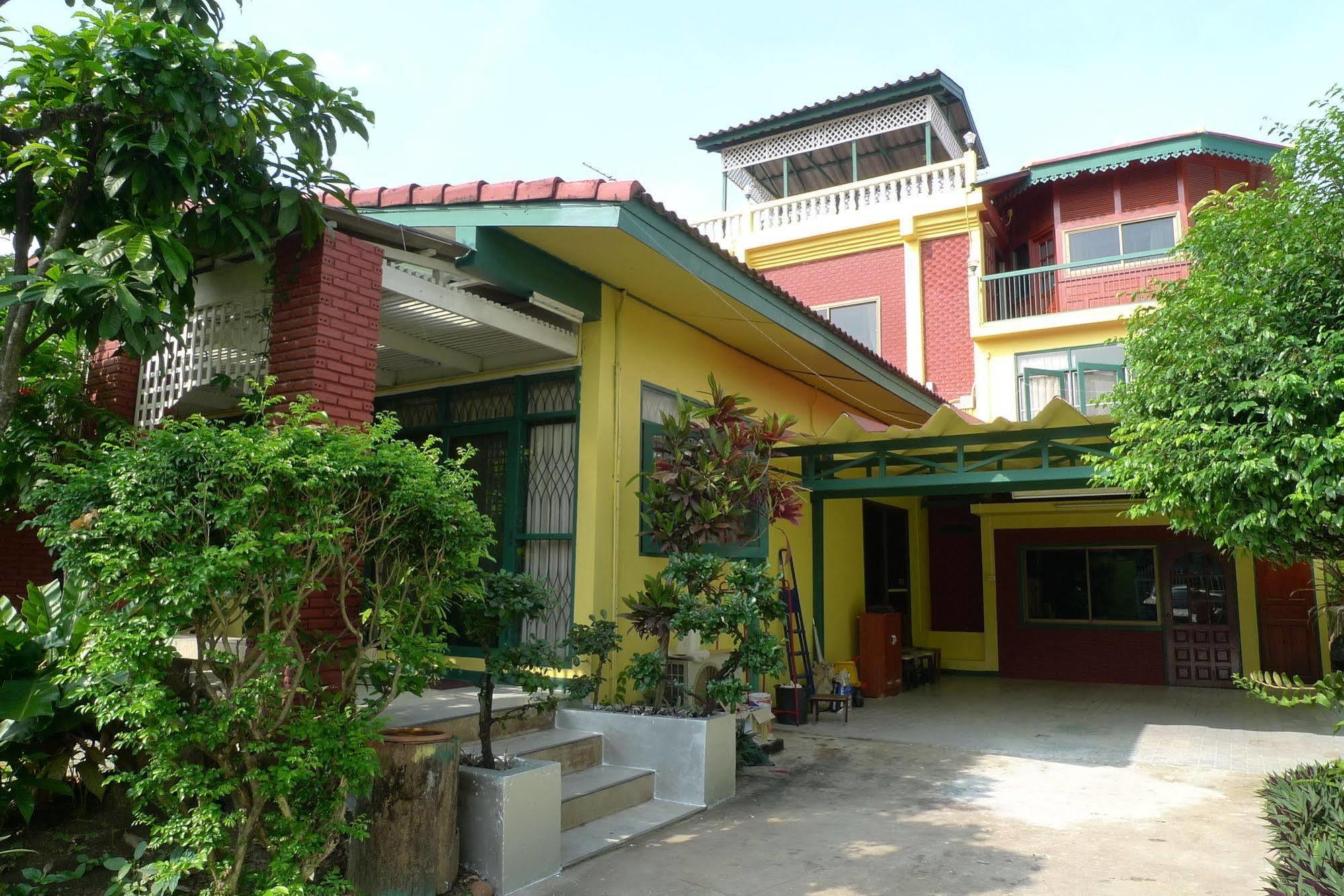 Hotel Baan Kaewta à Chiang Mai Extérieur photo