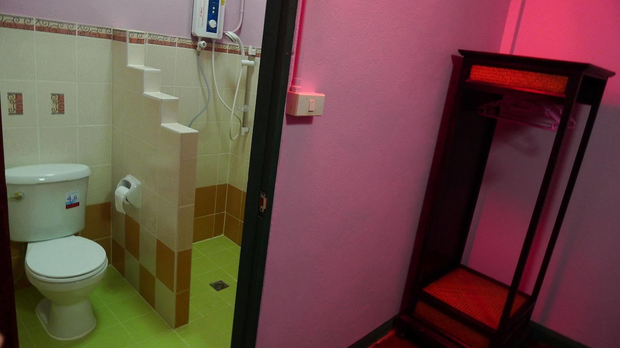 Hotel Baan Kaewta à Chiang Mai Extérieur photo